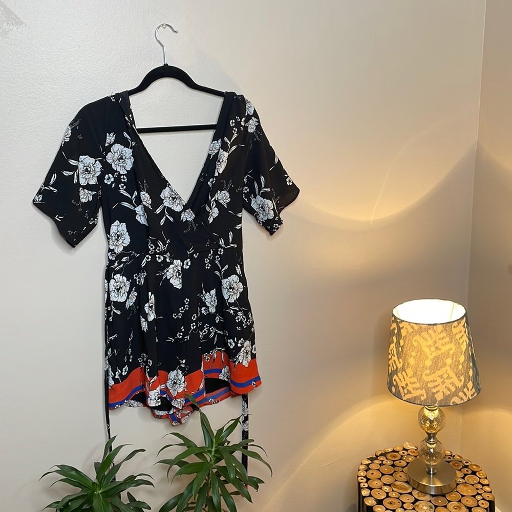 Francesca Floral Ronper